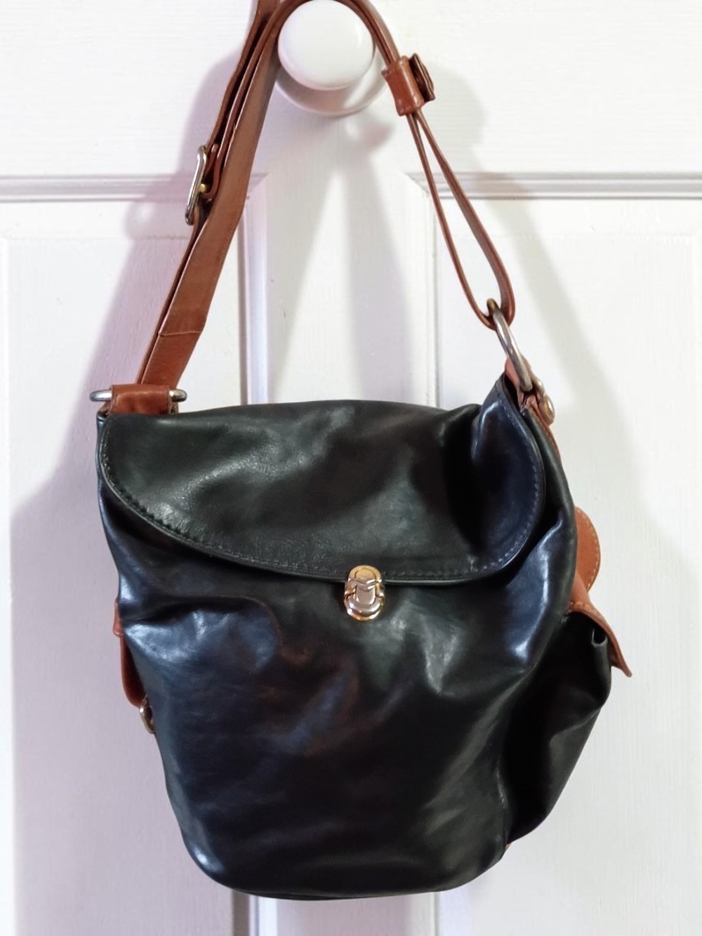 MARINO ORLANDI Black Cognac Genuine Leather Shoulder Bucket Bag
